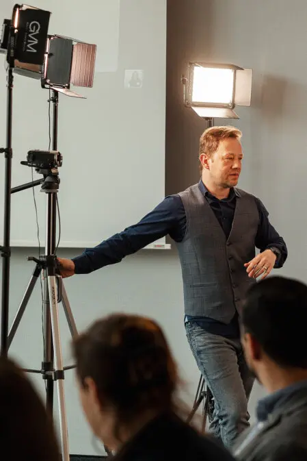 Medientraining für souveräne Auftritte vor der Kamera.